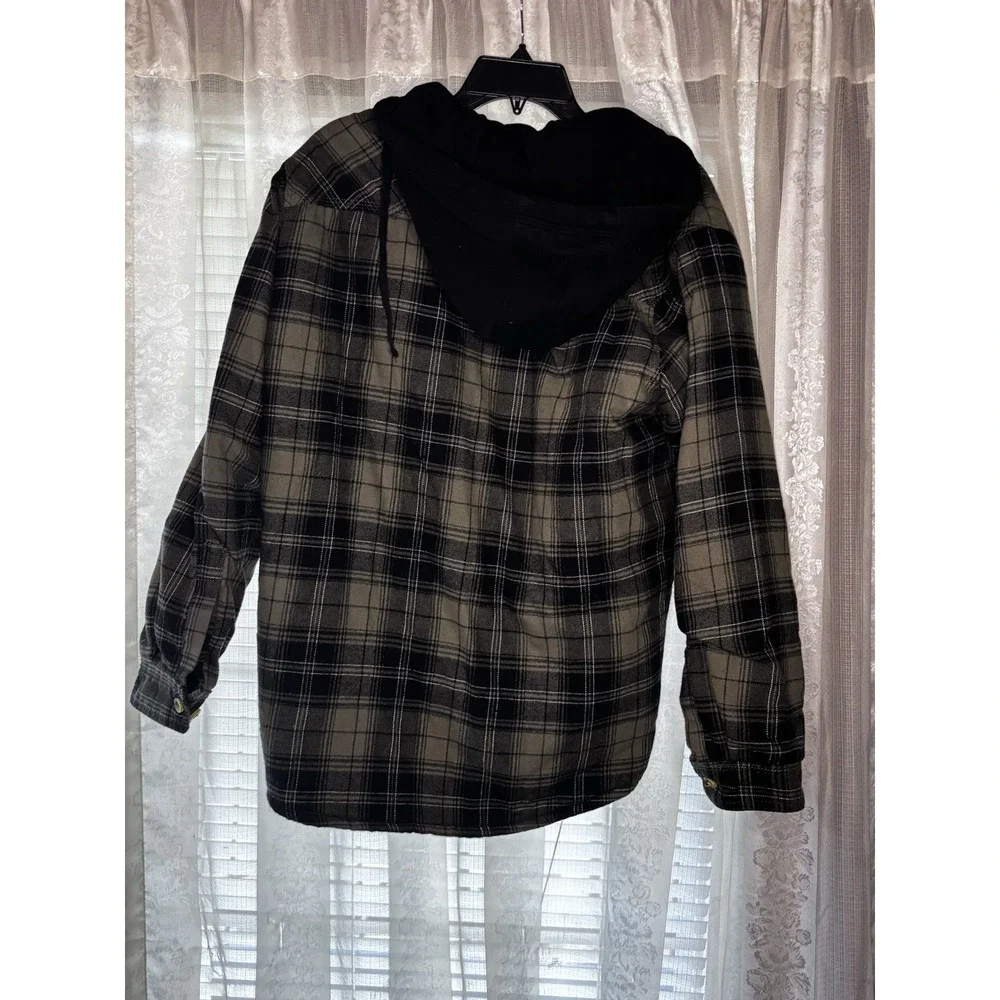 Buckhorn River Men's Flannel with Hood Size Medium Green and‎ Black Plaid Jacket